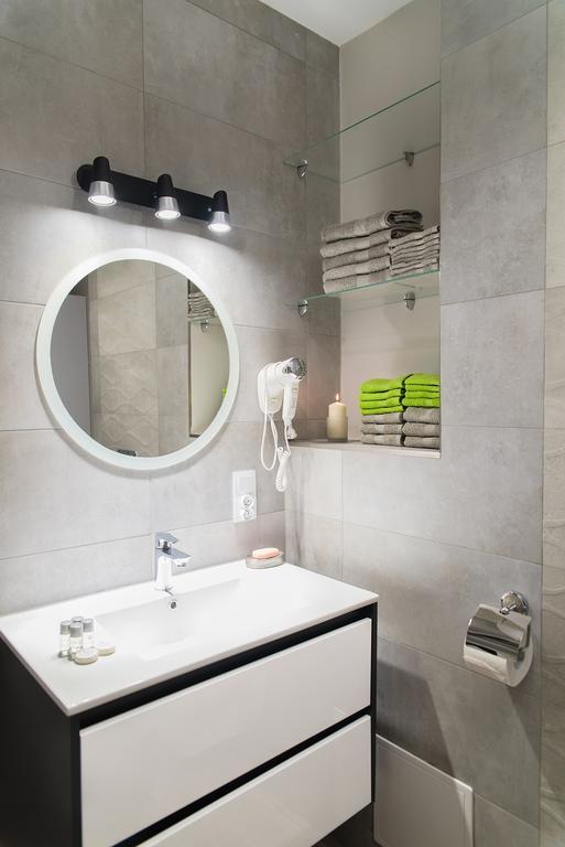 Apartament Deluxe Centrum 2 Apartment Koszalin Ngoại thất bức ảnh
